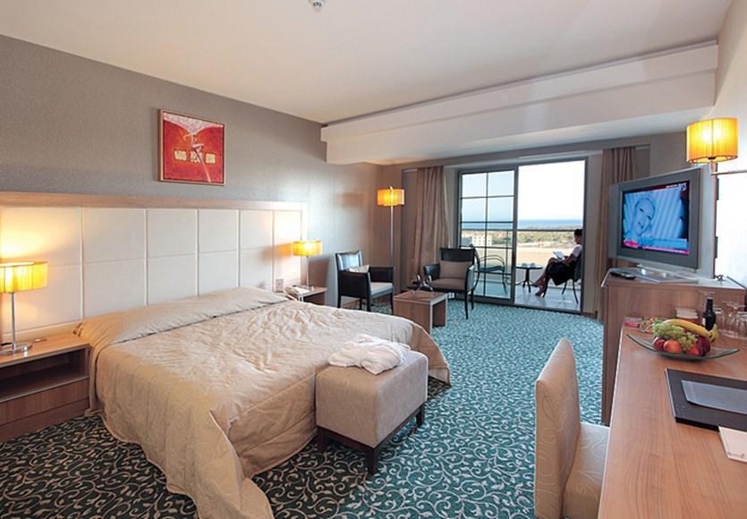 Kaya Artemis & Casino Hotel 5*